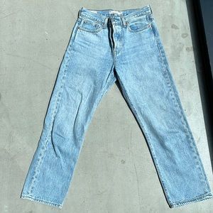 Levi’s Wedgie Straight Fit Blue Jeans - Like New